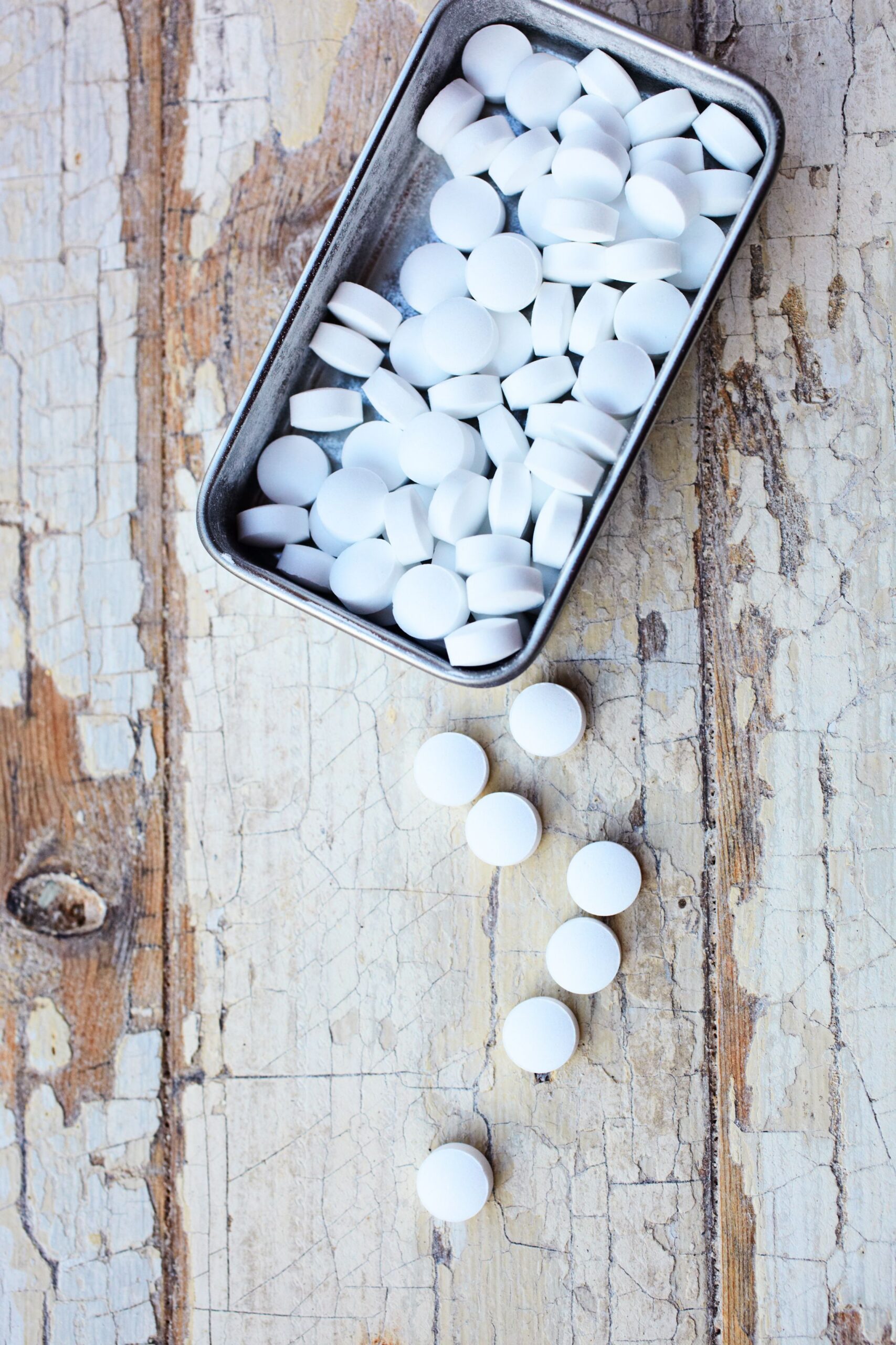 How to Use Metal Containers to Enhance Your Brand Image
